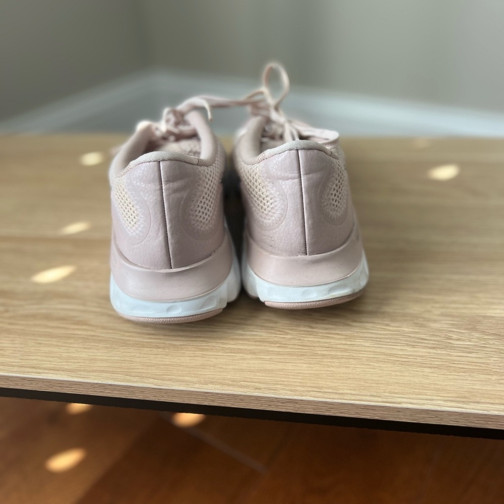 Nike Blush and White Running Shoes - Picture 4 of 4